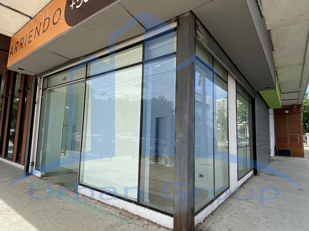 UBICACIÓN 100% COMERCIAL - ALTO FLUJO PEATONAL Y VEHICULAR